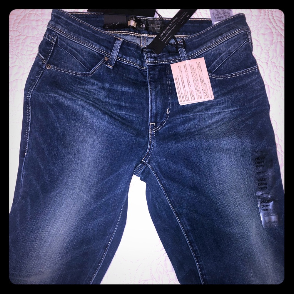 Levi’s Revel Demi Curve Skinny Jeans.